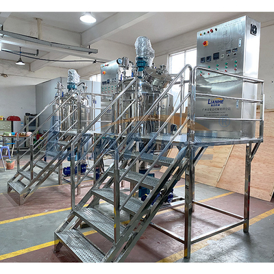 Isıtmalı Büyük Kapasiteli 6000L Yüz Vakum Emülgatör Karıştırıcı Cilt Bakımı Reaktör Tankı