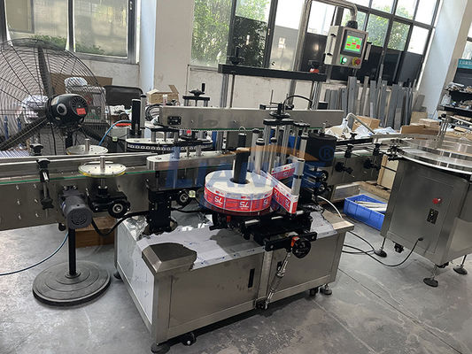 Sabun Deterjan Şampuanı İçin Otomatik 4 Nozullu Viskoz Losyon Sıvı Dolum Makinesi