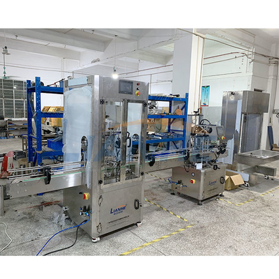 PLC Kontrollü Otomatik Sıvı Dolum Makinesi Korozyon Önleyici SUS304 Malzeme
