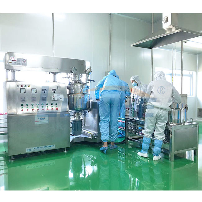 Vakum 0.2 Mpa Yüksek Kesmeli Emülgatör Karıştırıcı Çok Fonksiyonlu 50L